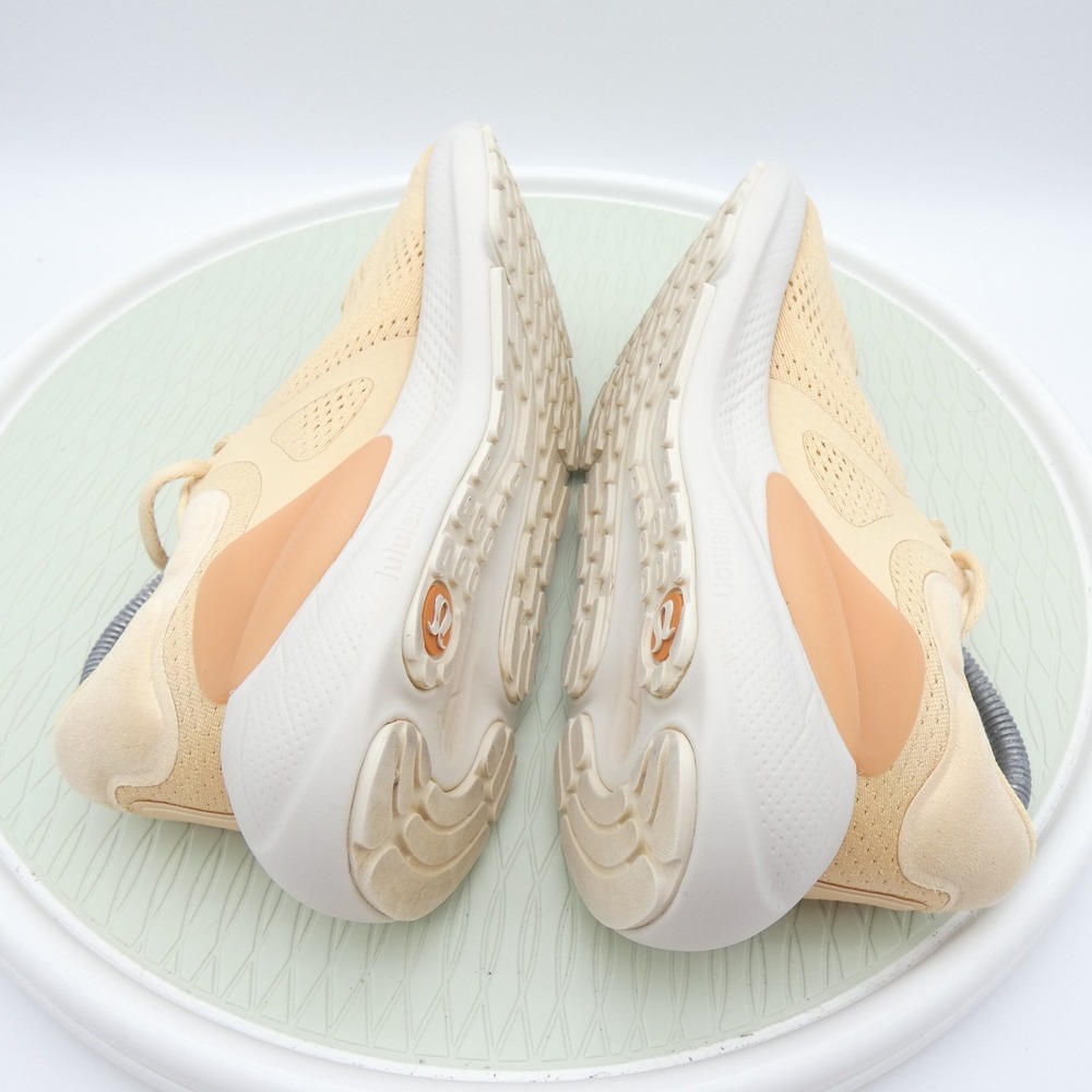 Lululemon Beyondfeel Running Shoes Haye Light Ivory Peach LW9FGCS Womens 8.5 - Picture 6 of 9